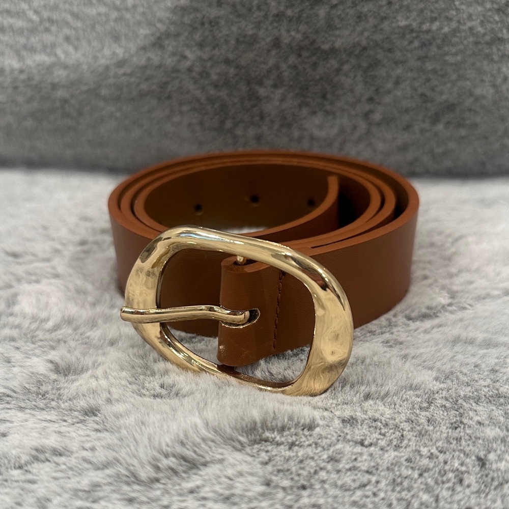 Elegant Brown Belt with Gold Buckle